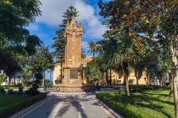 Monumento nel centro di Ceuta, città autonoma spagnola situata nel Marocco.

