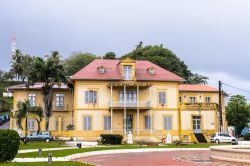 Il Museo Dipartimentale Francofono a Cayenne, Guyana Francese. Al suo interno ospita sale museali e la biblioteca cittadina - © Anton_Ivanov / Shutterstock.com