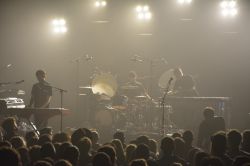 Musica a La Belle Electrique, Grenoble, Francia: si tratta di una sala da concerto che può ospitare sino a 900 persone. 
