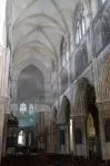 La navata centrale dell'Eglise S. Jacques a Dieppe.