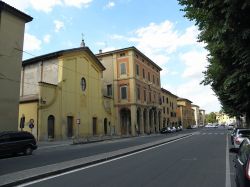 L'Oratorio della Natività e il Palazzo Municipale nel centro storico di Minerbio, in Emilia - © Threecharlie - CC BY-SA 3.0, Wikipedia