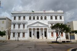 Il Palazzo di giustizia di Sao Luis in Brasile ...