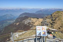 Panorama dal Monte Generoso in Svizzera, raggiungibile con il trenino a cremagliera da Mendrisio - © Stefano Ember / Shutterstock.com