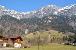 Panorama dalla cittadina di Sankt Anton am Arlberg, una delle località turistiche del Voralberg in Austria