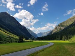 Panorama dei monti Pitztal, Austria: una bella veduta dei paesaggi nel cuore del Tirolo settentrionale (Austria).
