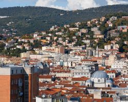 Panorama del centro di Trieste in Friuli Venezia Giulia.