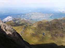 Panorama del lago Arizes visto dal Pic du Midi, valle di Bagneres-de-Bigorre (Francia) - © LACROIX CHRISTINE / Shutterstock.com