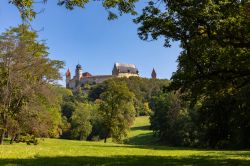 Panorama delle campagne di Coburgo con la fortezza cittadina sullo sfondo, Germania.
