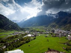 Panorama di Sondalo e della Valtellina, Regione Lombardia.