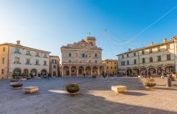 Panorama su Piazza del Municipio a Montefalco, Umbria, in una giornata di sole - © ValerioMei / Shutterstock.com