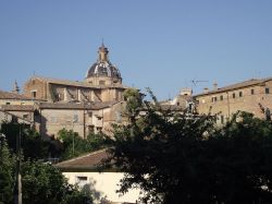 Panoramica di Monte San Vito, borgo antico delle Marche - © Parsifall - CC BY-SA 3.0, Wikipedia