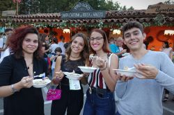 Piatti tipici delle Langhe e del Monferrato si possono gustare al Festival delle Sagre Astigiane - © MikeDotta / Shutterstock.com