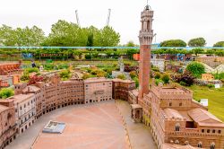 Piazza del Campo di Siena al parco Italia in Miniatura di Viserbella - © Anton_Ivanov / Shutterstock.com