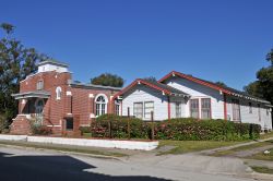 Chiesa nella contea di Orlando, Florida - Una graziosa chiesetta dalla facciata in mattoni rossi a Orlando © Hank Shiffman / Shutterstock.com