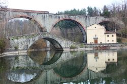 Pontecosi, il Ponte della Madonna vicino a Pieve Fosciana in Toscana