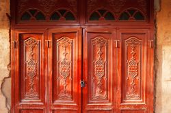 Porta in legno nel centro di Kashgar sulla VIa della Seta in Cina - © Sophie James / Shutterstock.com