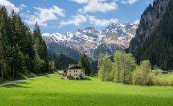 Racines, la bella valle nel cuore dell'Alto Adige, sulle Alpi