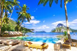 Resort di lusso su una spiaggia tropicale di El Nido, Palawan, Filippine.
