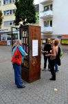 Piccolo box per lo scambio dei  libri a Francoforte sul Meno (Germania)