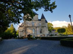 Scorcio di un antico castello nella cittadina di Arlon, Belgio. Assieme a Tongeren e Tournai, questa località condivide il ruolo di città più antica del paese  - © ...