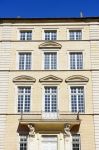 Tribunale della città di Uzes, Francia. La facciata dell'edificio che ospita gli uffici del tribunale cittadino.




