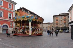 Piazza centrale a Terni, fotografata in una grigia giornata autunnale - © ValerioMei / Shutterstock.com