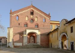 La Facciata dell'Abbazia di Morimondo, posta tra Pavia e Milano in Lombardia