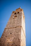 Il campanile della chiesa di Santa Maria e S.Pellegrino sulla piazza principale di Umago (Croazia).
