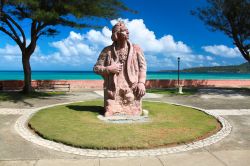 La statua di Cristoforo Colombo nelle strade di Baracoa, provincia di Guantànamo, Cuba.