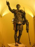 Statua di Germanico, ovvero Nerone Claudio Druso, che si trova nel Museo Civico Archeologico e Pinacoteca “E.Rosa” di Amelia.