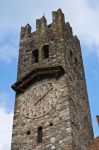 La torre dell'orologio di Grazzano Visconti, Piacenza - Il bell'orologio che decora la torre in muratura nel centro storico del borgo emiliano inserito nel percorso della Strada dei ...