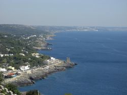 Torre Specchia sulla costa di  Corsano in Puglia - © elenamoz / Panoramio