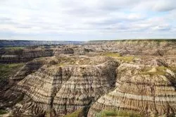 Un canyon nelle Badlands di  Drumheller in Alberta, Canada - © hdsidesign / Shutterstock.com