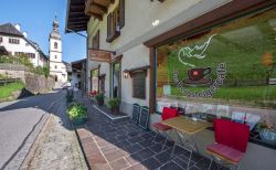 Un grazioso angolo della cittadina di Ramsau bei Berchtesgaden nei pressi di Berchtesagaden (Germania) © Yuri Turkov / Shutterstock.com