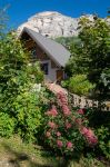 Un grazioso chalet nel borgo di Saint Hilaire de Touvet, Francia.
