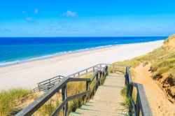 Un suggestivo scorcio paesaggistico della spiaggia di Kampen, isola di Sylt, Germania.

