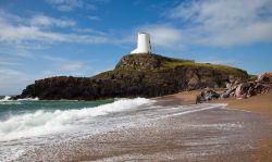 Un tratto della spiaggia di Newborough a Anglesey, Galles, UK.
