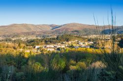 Un villaggio rurale nella foresta vicino a Melgaco, Portogallo. Siamo al confine con la Galizia, in una regione fresca e verdeggiante.
