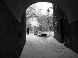 Una bella nevicata al Castello di Porciano in Toscana