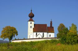Una bella veduta della chiesa di Santo Spirito, patrimonio Unesco a Zehra, Slovacchia.




