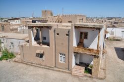 Una casa tradizionale di Khiva in Uzbekistan - © Michal Knitl / Shutterstock.com