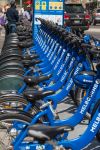 Una fila di biciclette nel centro di Melbourne, Australia - © Uwe Aranas / Shutterstock.com