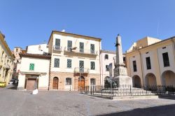 Piazza XX Settembre nel centro storico di Penne in Abruzzo. - © Ra Boe, CC BY-SA 3.0 de, Wikipedia