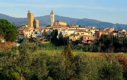 Una veduta del borgo di Vinci in Toscana