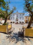 Uno scatto dal cuore del centro storico del borgo umbro di San Gemini - © ValerioMei / Shutterstock.com