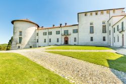 Il castello di Masino, simbolo di Caravino in Piemonte