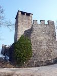 Uno scorcio del maniero medievale di Zumelle, provincia di Belluno, Veneto - © life_in_a_pixel / Shutterstock.com