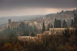 Uno scorcio del panorama del borgo di Chianni in Toscana