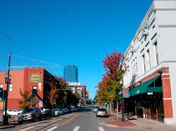 Uno scorcio del River Market District di Little Rock (Arkansas): questo grazioso quartiere ospita musei, locali e negozi - © Malachi Jacobs / Shutterstock.com