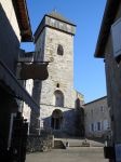 Uno scorcio della cattedrale di Saint-Bertrand-de-Comminges (Francia) con elementi in stile gotico, romanico e rinascimentale - © Dan Shachar / Shutterstock.com